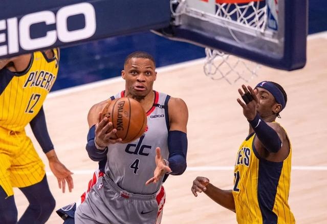 国安惨败越南夜， 邵佳一当场黑脸， 两大国脚恐遭永久除名！